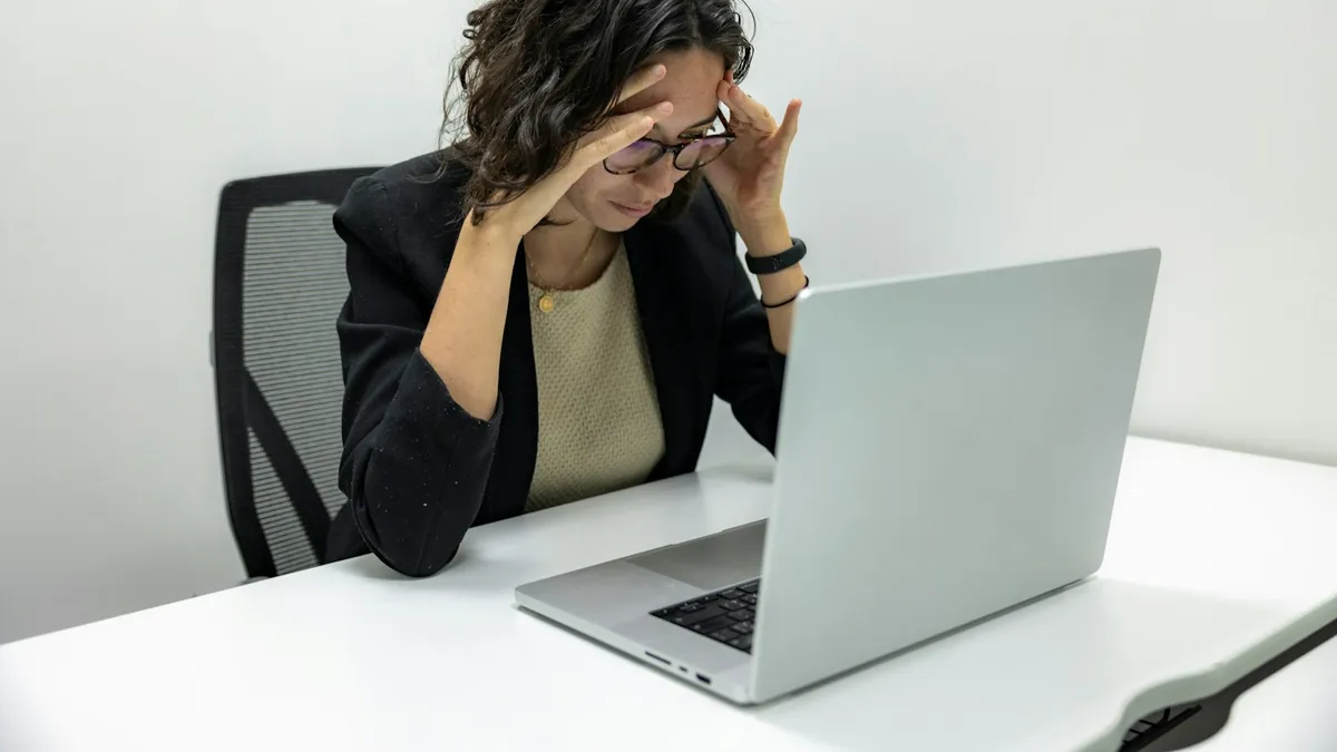 Rustige praktijkruimte voor een gesprek over stress, vermoeidheid en kinesiologie